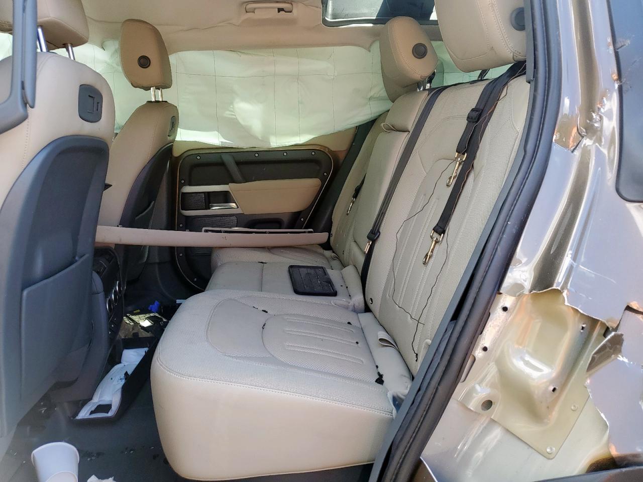 LAND ROVER DEFENDER 110 1ST EDITION