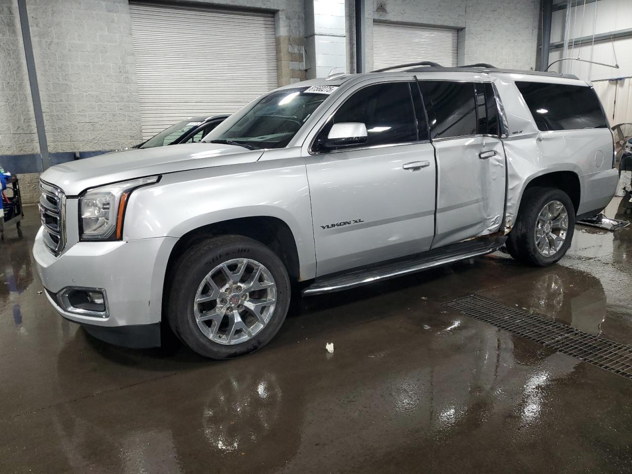 GMC YUKON K1500 SLT
