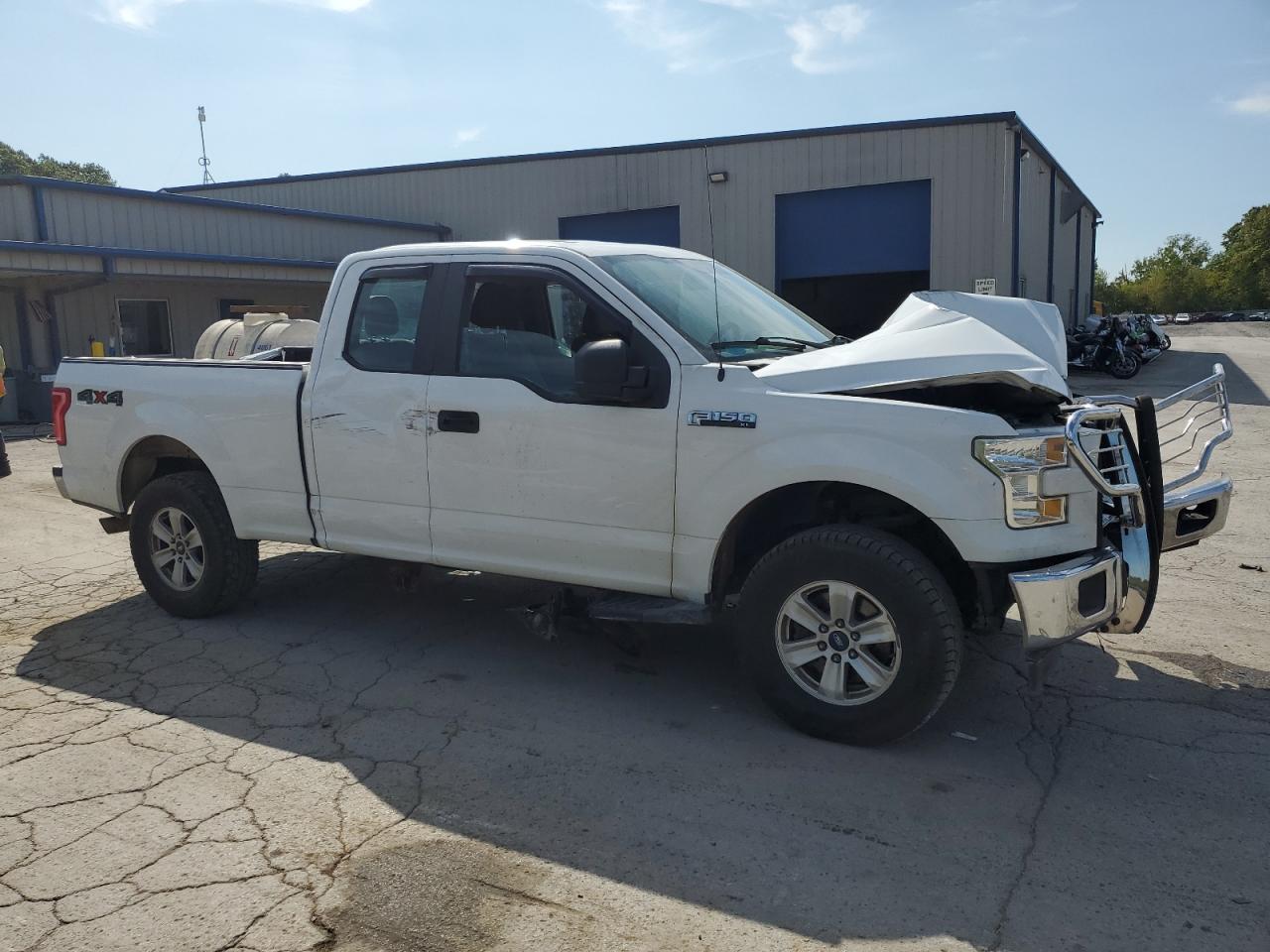 FORD F-150 SUPER CAB