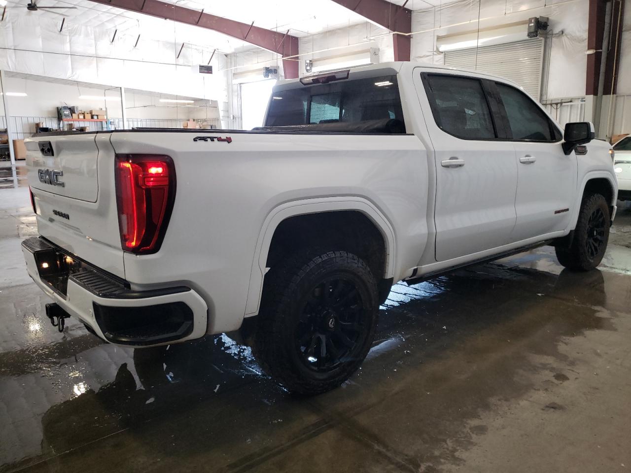 GMC SIERRA K1500 AT4