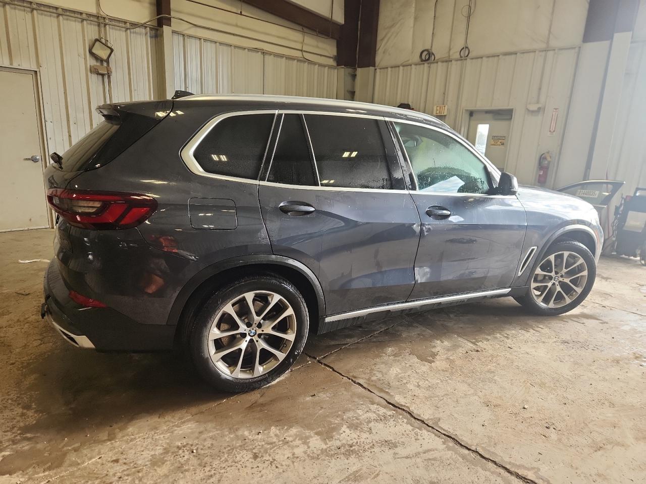 BMW X5 XDRIVE40I