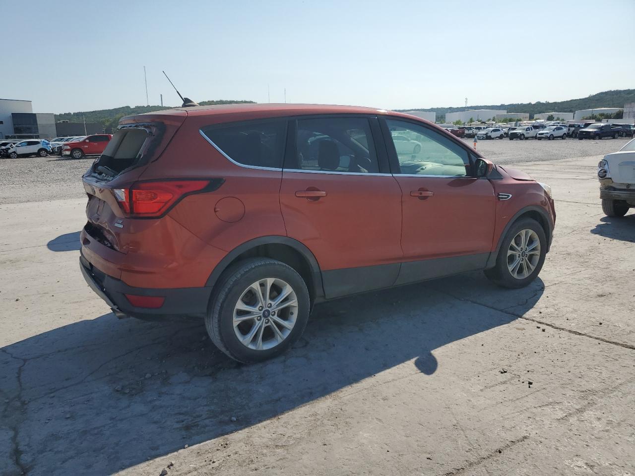 FORD ESCAPE SE