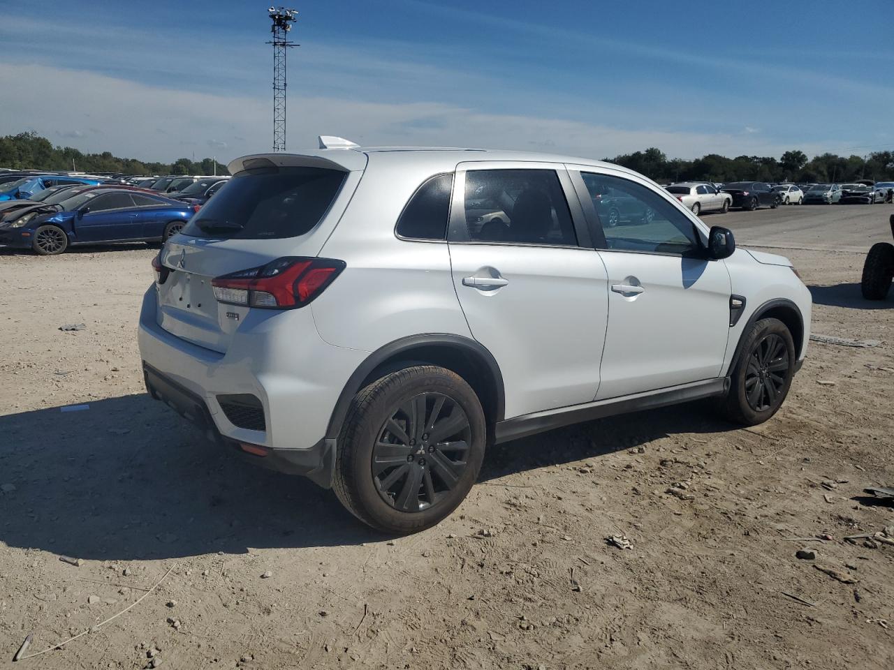 MITSUBISHI OUTLANDER S/SE