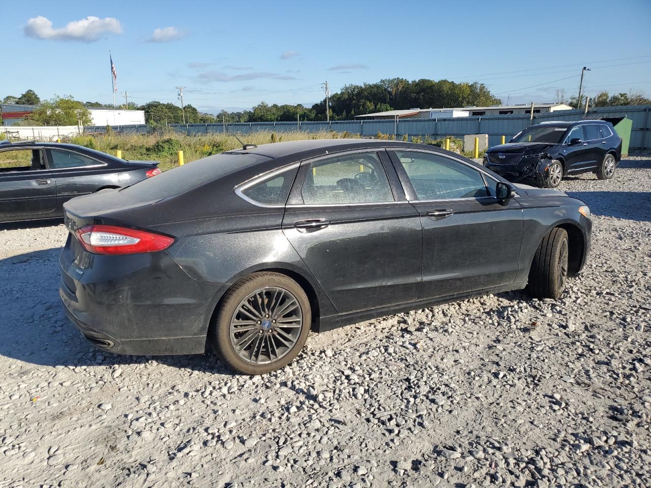 FORD FUSION SE