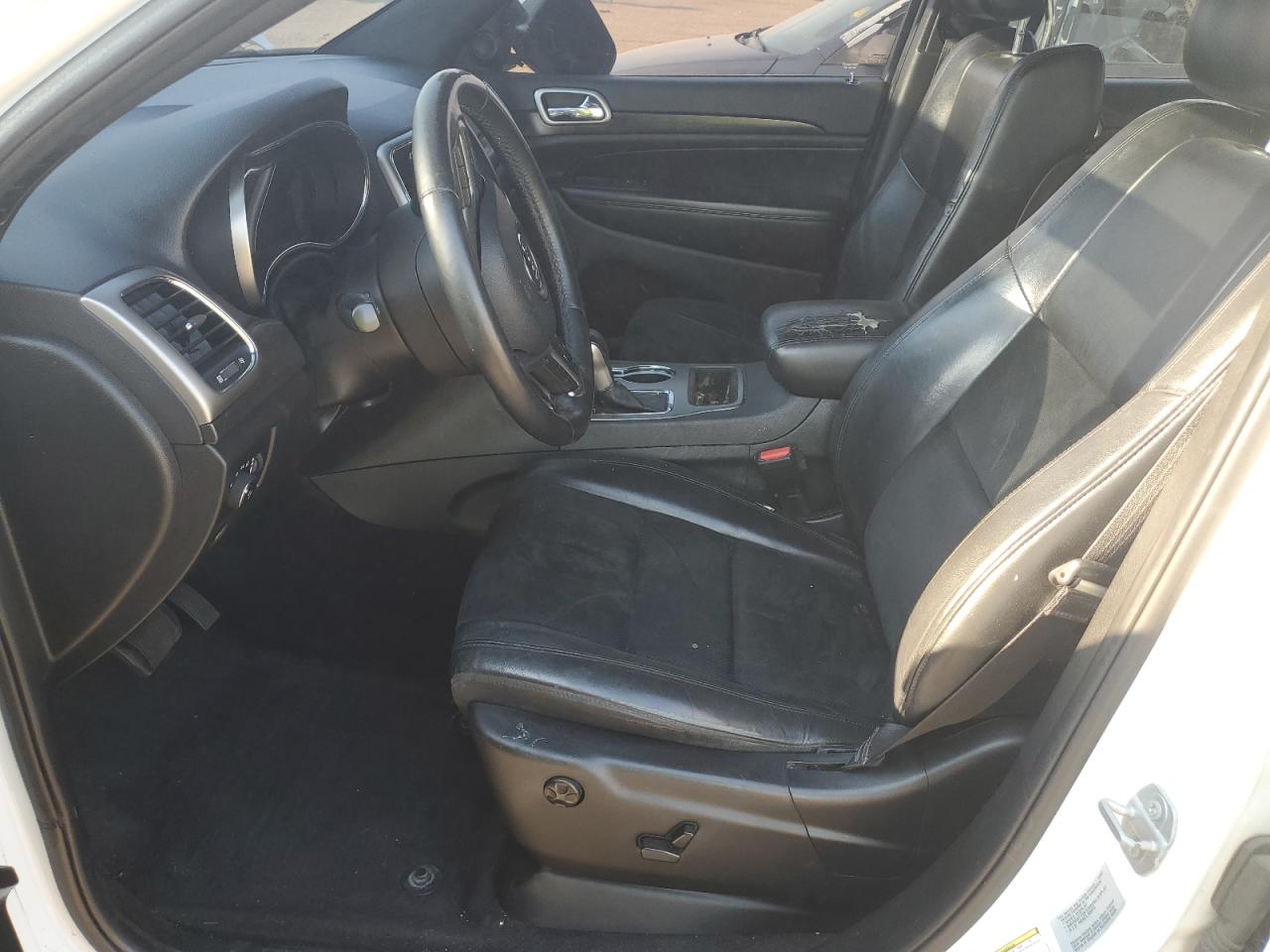 JEEP GRAND CHEROKEE LAREDO