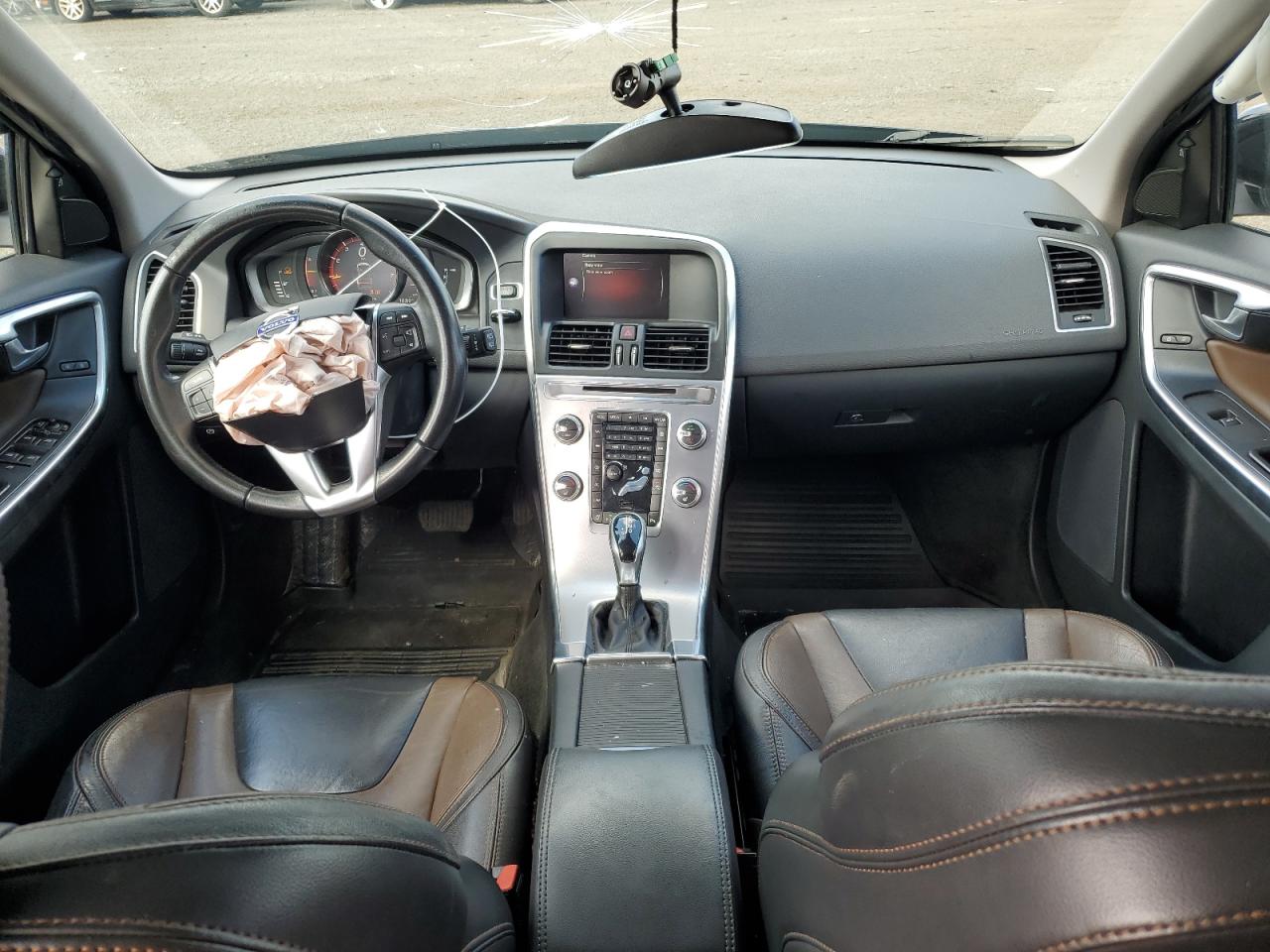 VOLVO XC60 T5 DYNAMIC