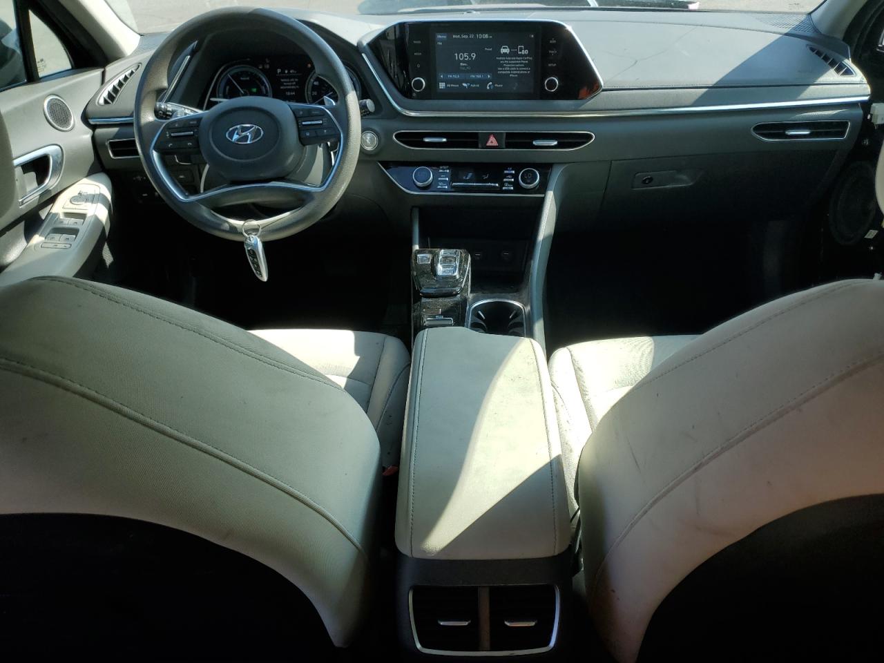 HYUNDAI SONATA HYBRID