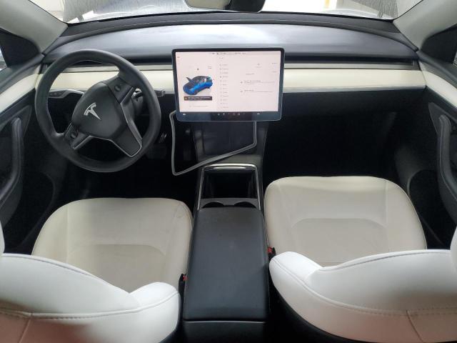 2024 TESLA MODEL Y 7SAYGAEE6RF037080