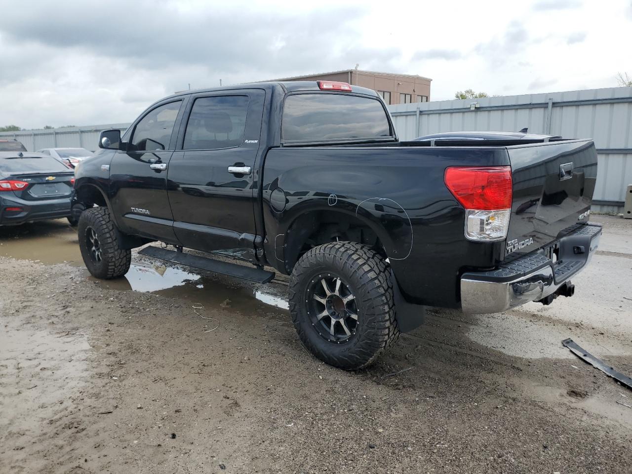 TOYOTA TUNDRA CREWMAX LIMITED