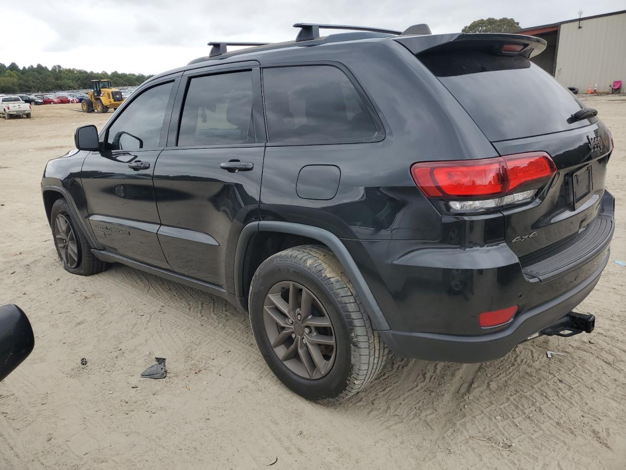 JEEP GRAND CHEROKEE LAREDO