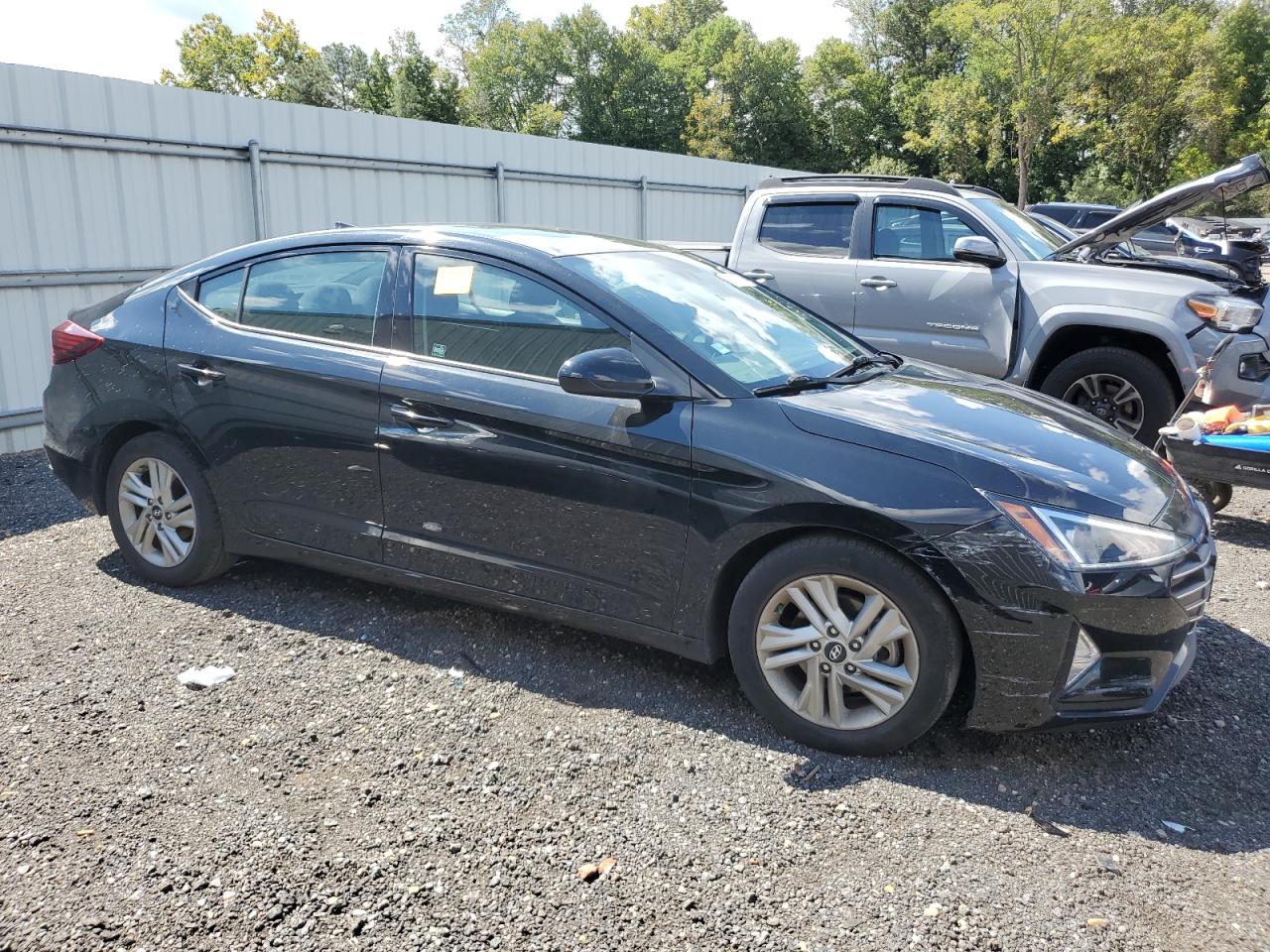 HYUNDAI ELANTRA SEL