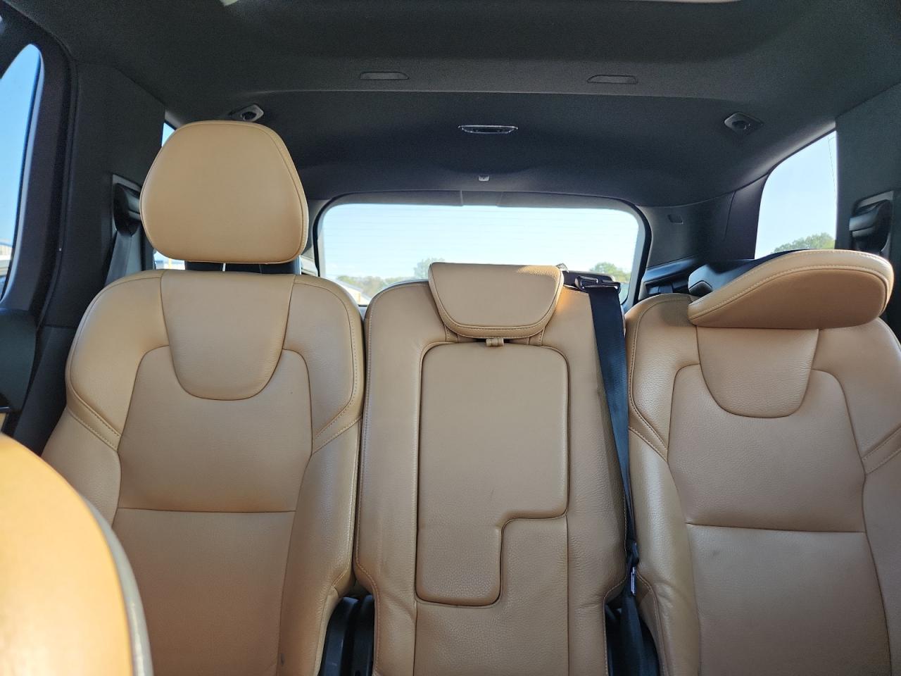 VOLVO XC90 T6 MOMENTUM