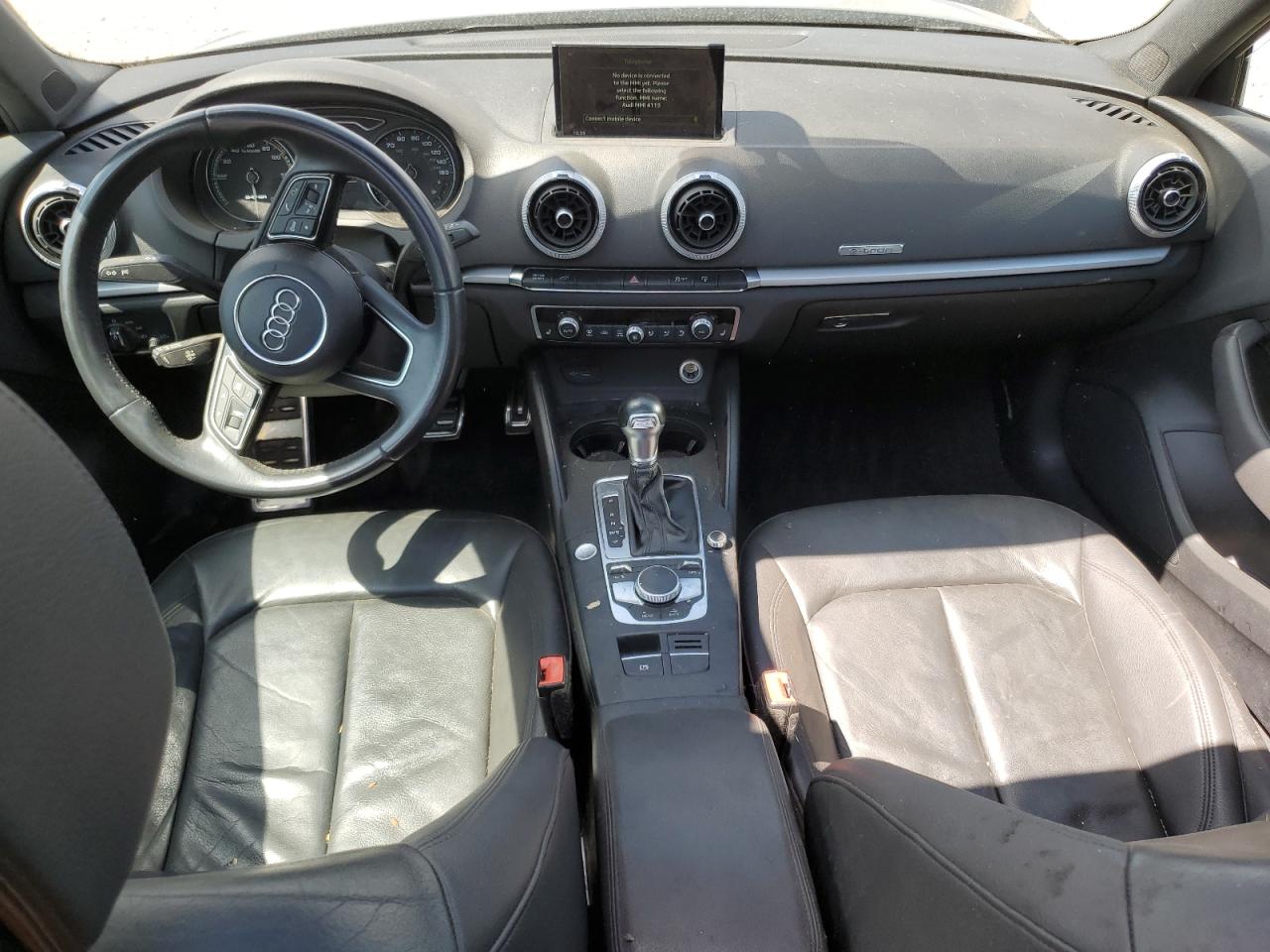 AUDI A3 E-TRON PREMIUM