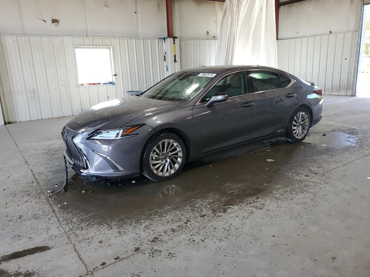 LEXUS ES 300H ULTRA LUXURY