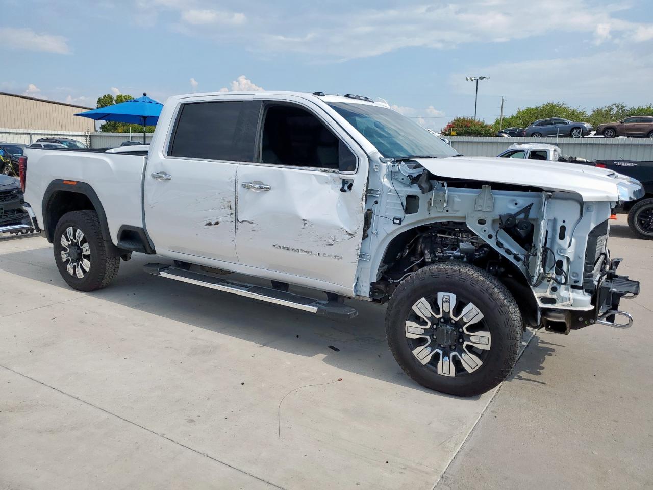 GMC SIERRA K2500 DENALI