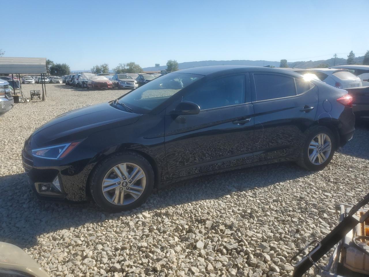 HYUNDAI ELANTRA SEL