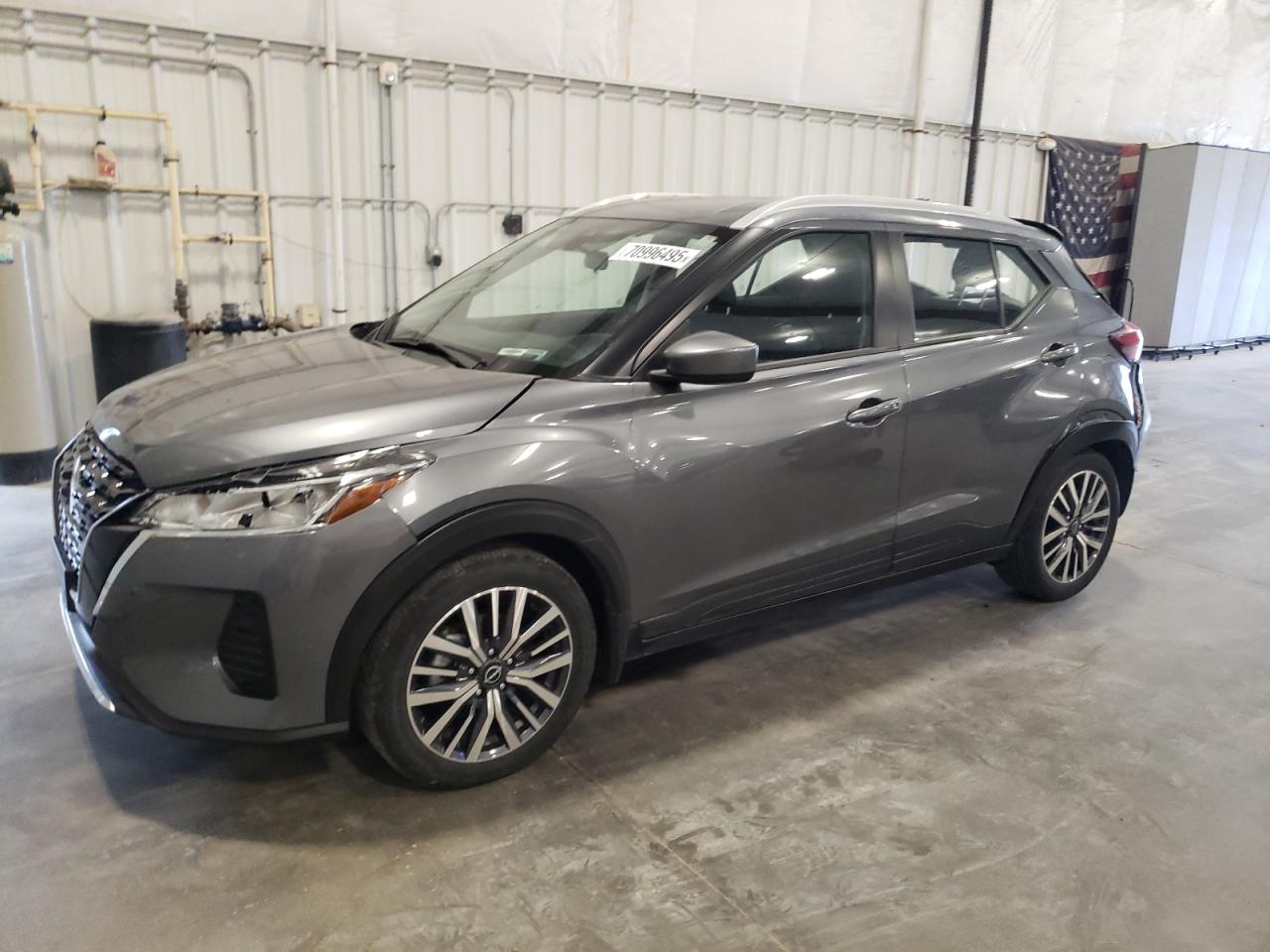 NISSAN KICKS SV
