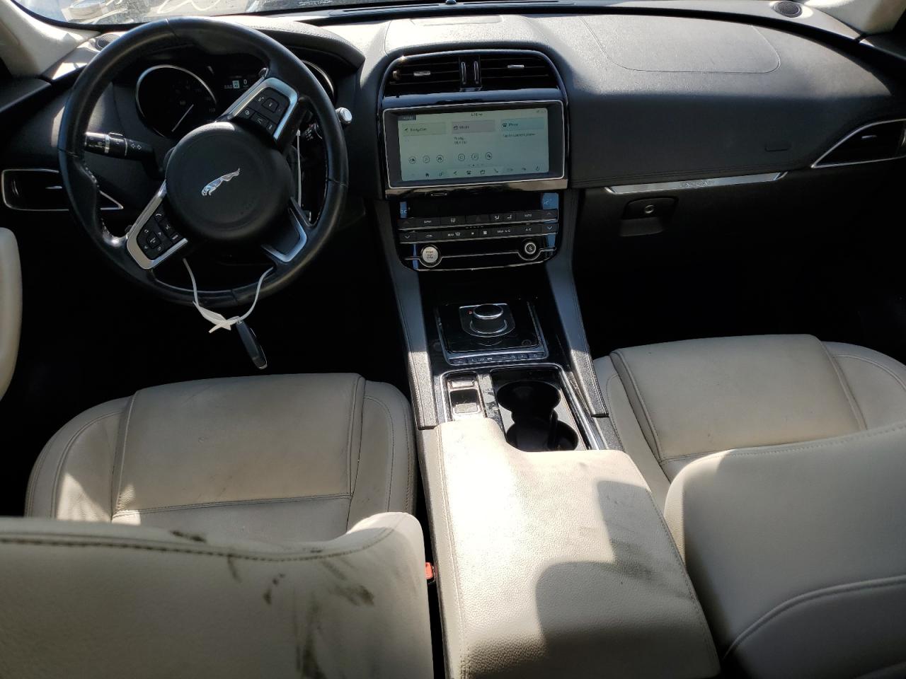 JAGUAR F-PACE PRESTIGE