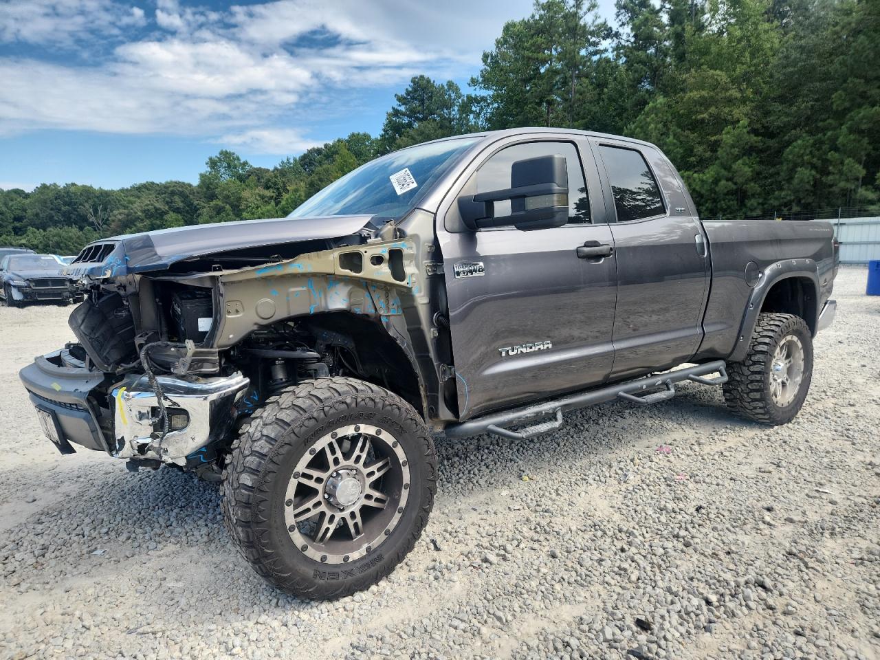 TOYOTA TUNDRA DOUBLE CAB SR