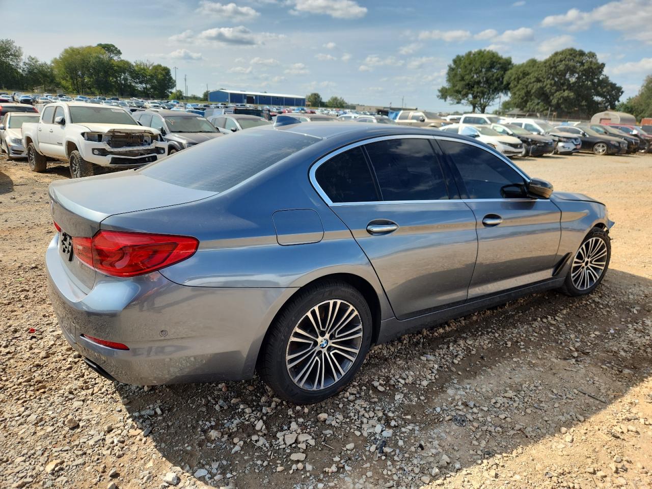 BMW 5 SERIES XI