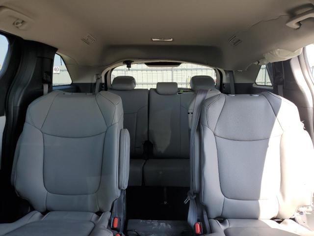 2025 TOYOTA SIENNA LE/ - 5TDGRKEC7SS246272