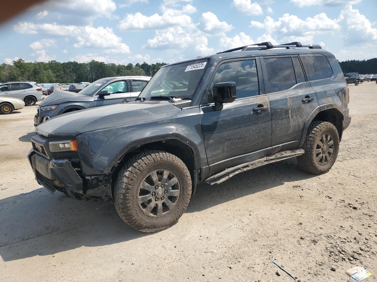 TOYOTA LAND CRUISER BASE