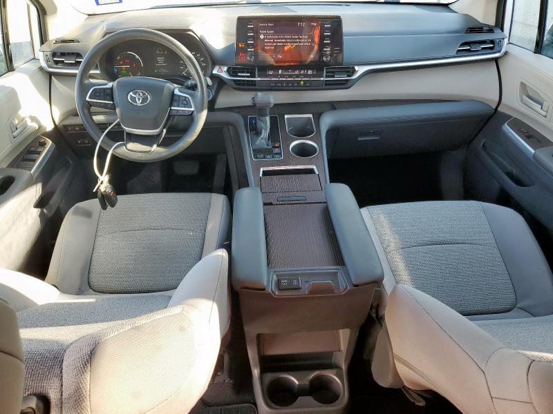 2021 TOYOTA SIENNA LE 5TDKRKEC2MS035378