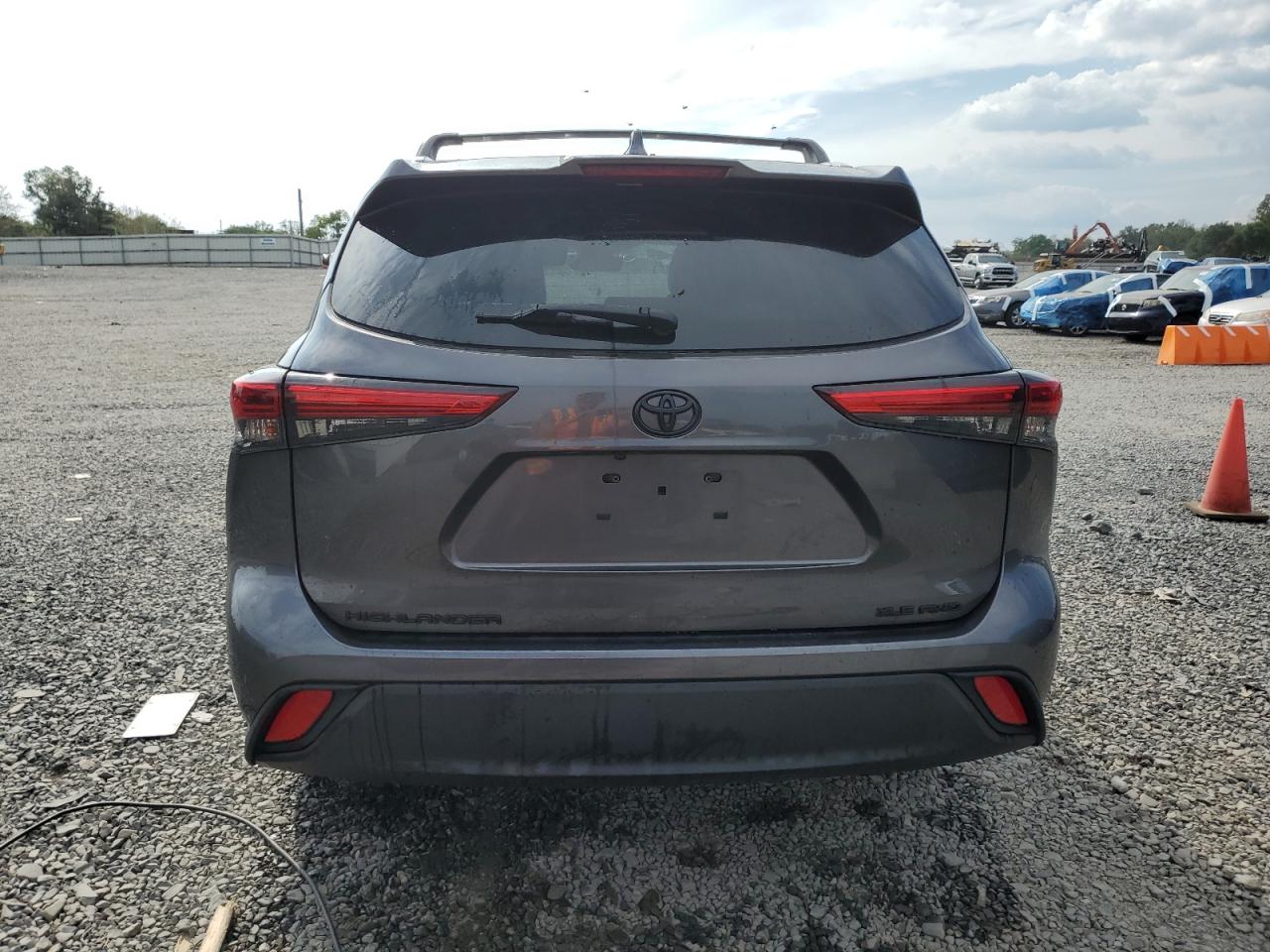 TOYOTA HIGHLANDER XLE