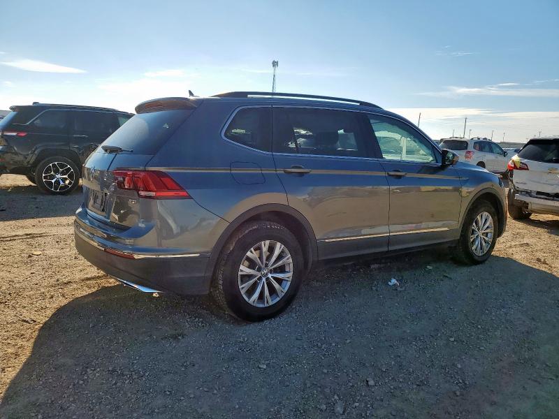 2018 VOLKSWAGEN TIGUAN SE 3VV3B7AX9JM170529
