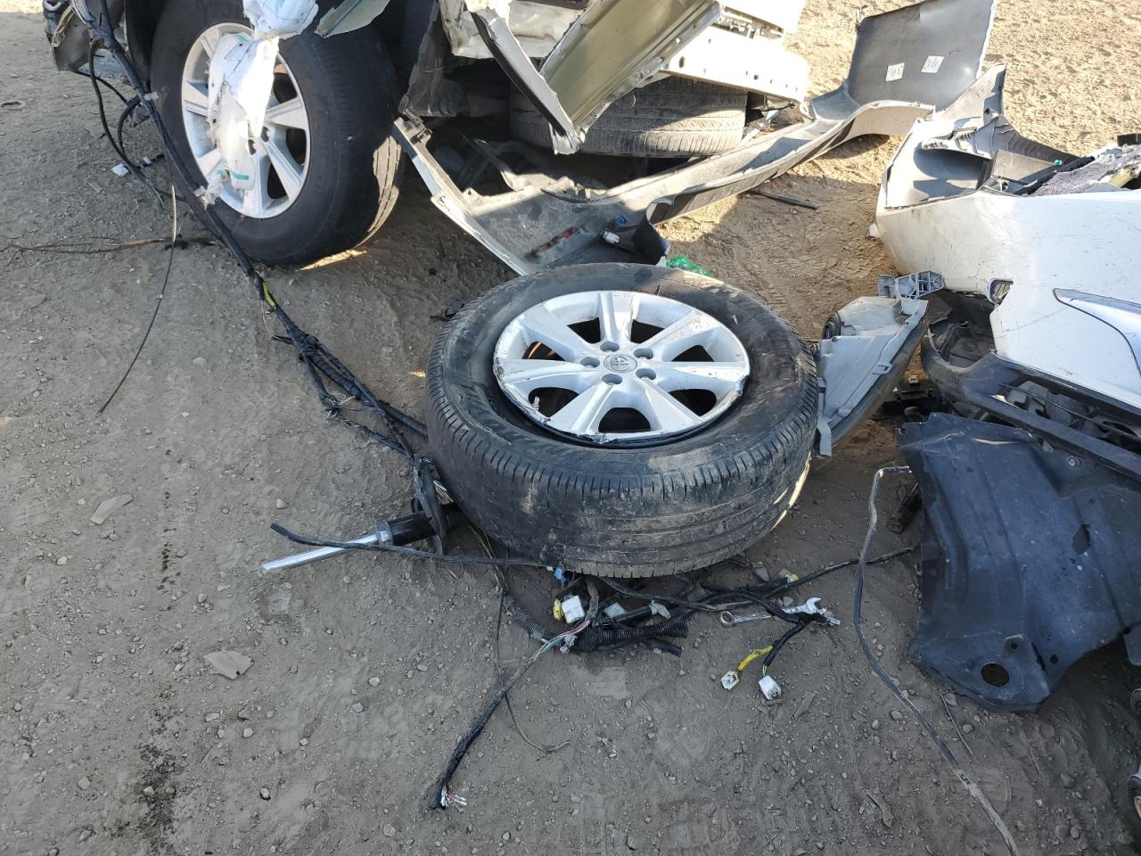 TOYOTA HIGHLANDER BASE