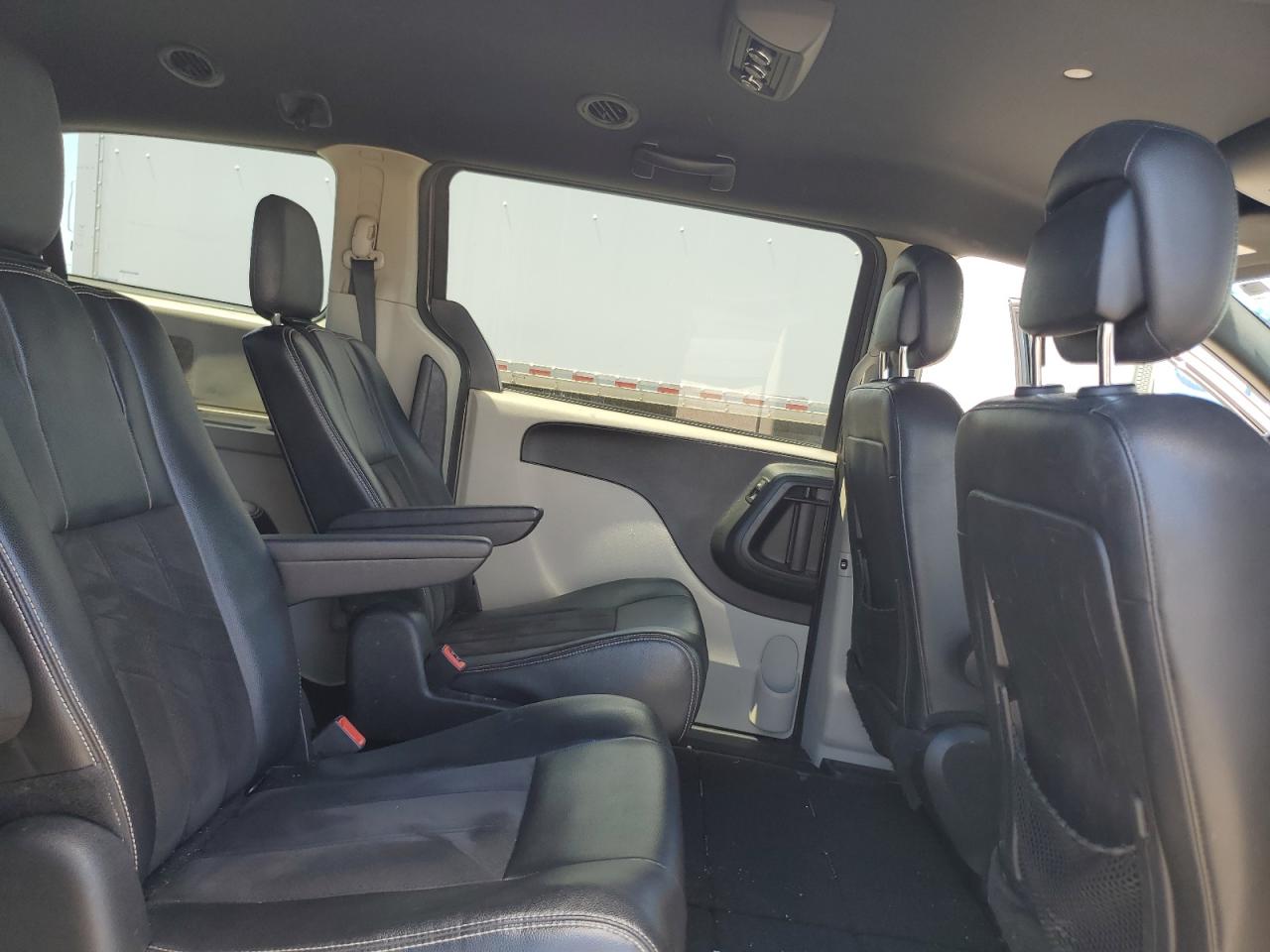 Lot #3312819088 2019 DODGE GRAND CARAVAN SXT