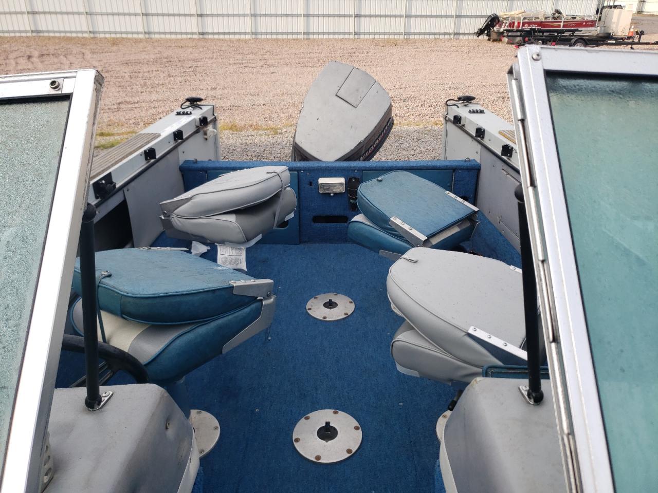 Lot #3242589589 1988 LUND BOAT