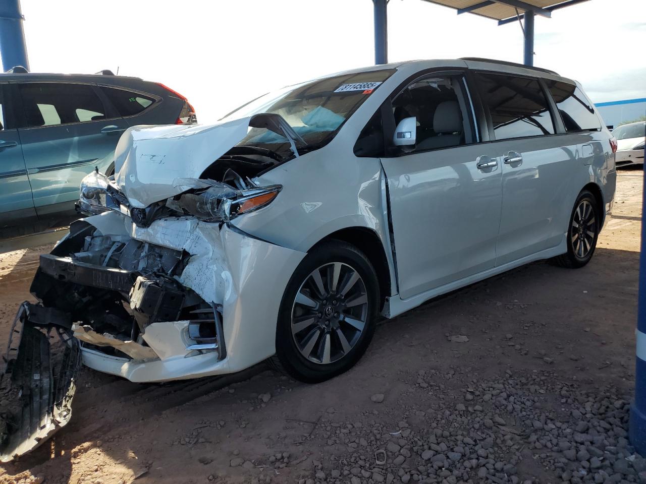 TOYOTA SIENNA XLE
