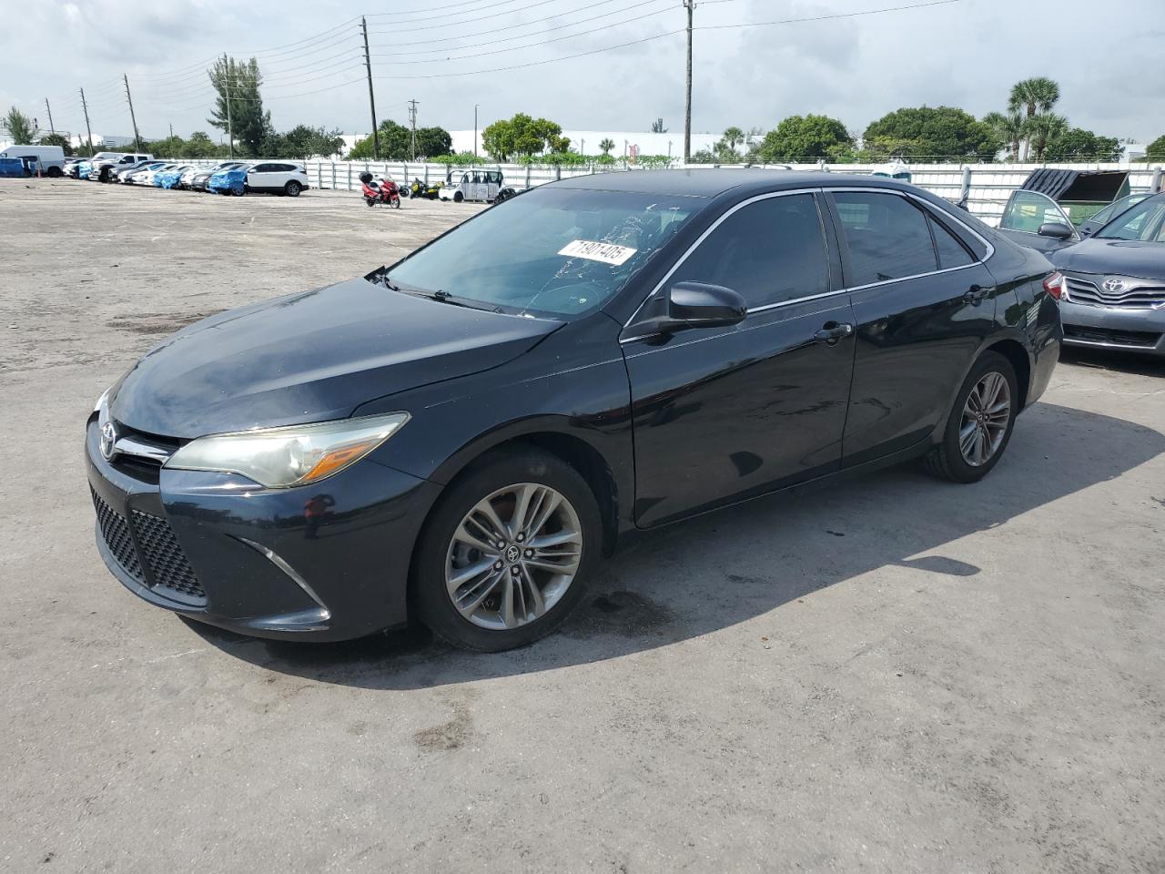 TOYOTA CAMRY LE