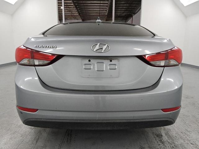 2016 HYUNDAI ELANTRA SE 5NPDH4AE3GH769472