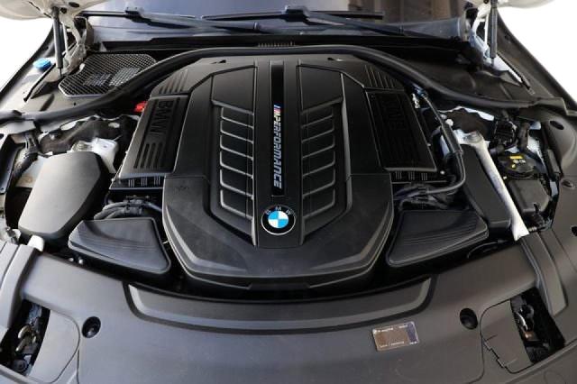 2019 BMW M760 XI WBA7H6C50KG615043