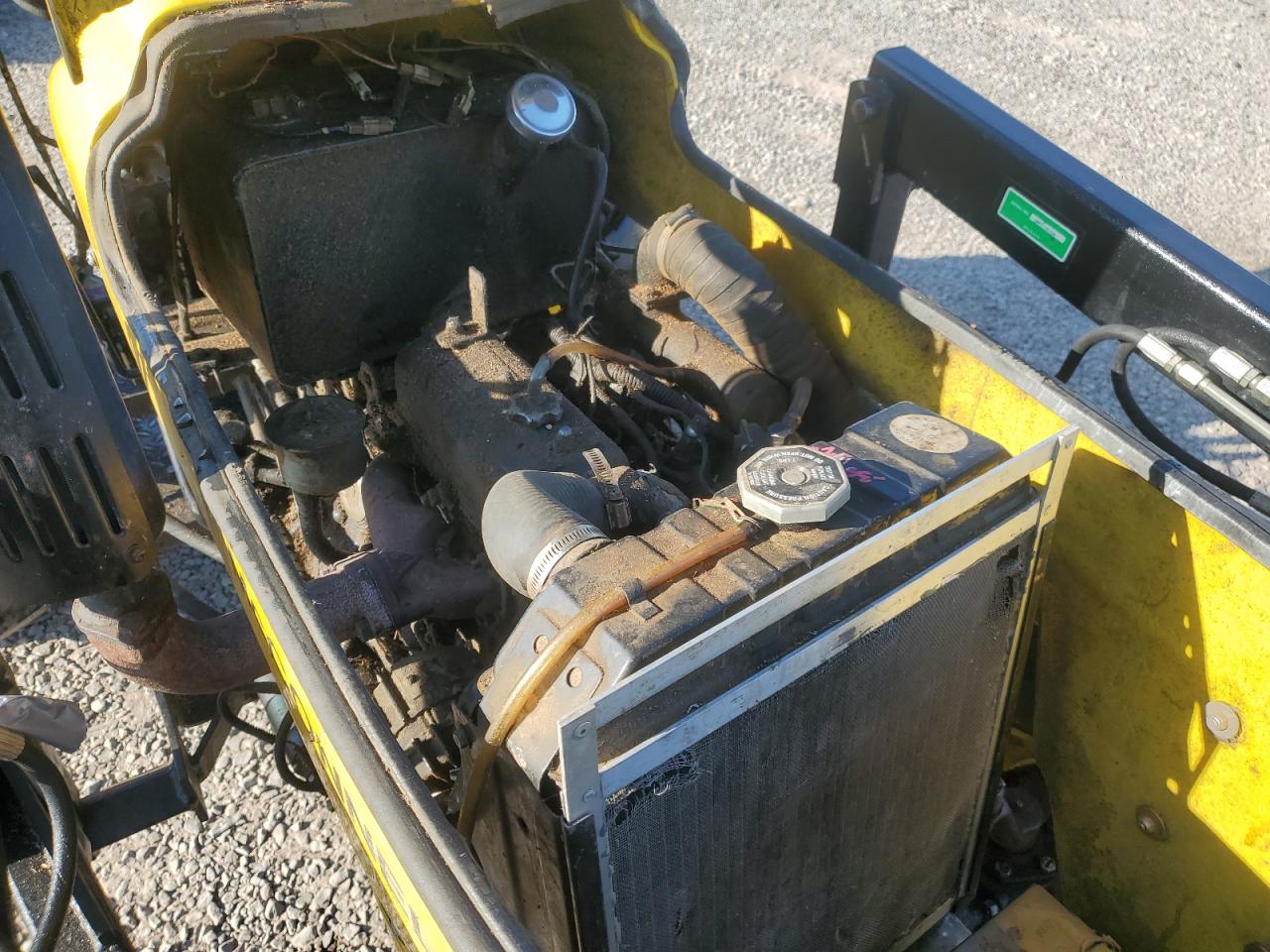 Lot #3304516533 2002 MCCO TRACTOR