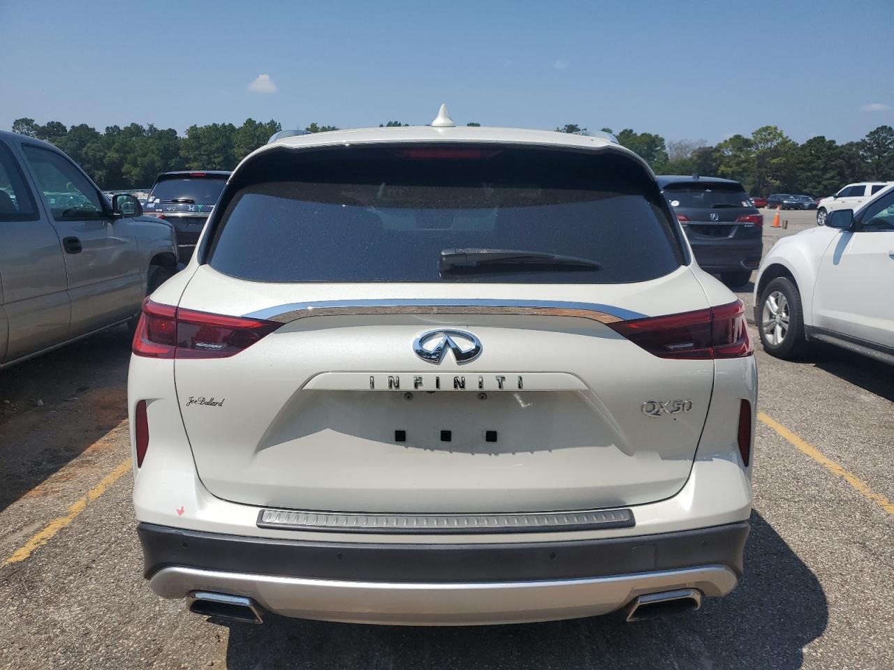INFINITI QX50 ESSENTIAL