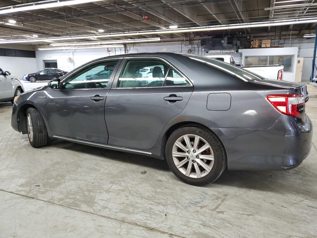 TOYOTA CAMRY HYBRID