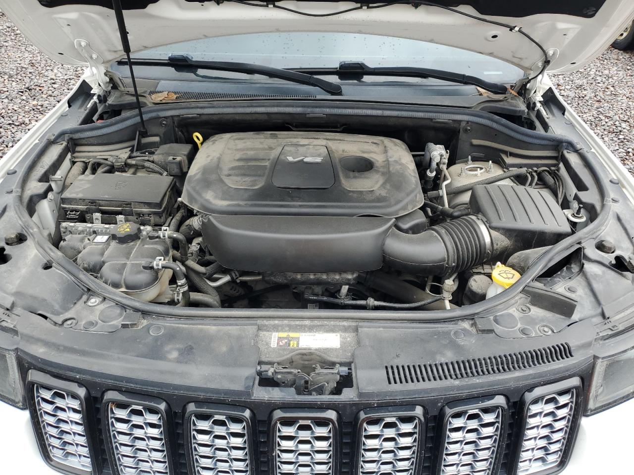 JEEP GRAND CHEROKEE LAREDO