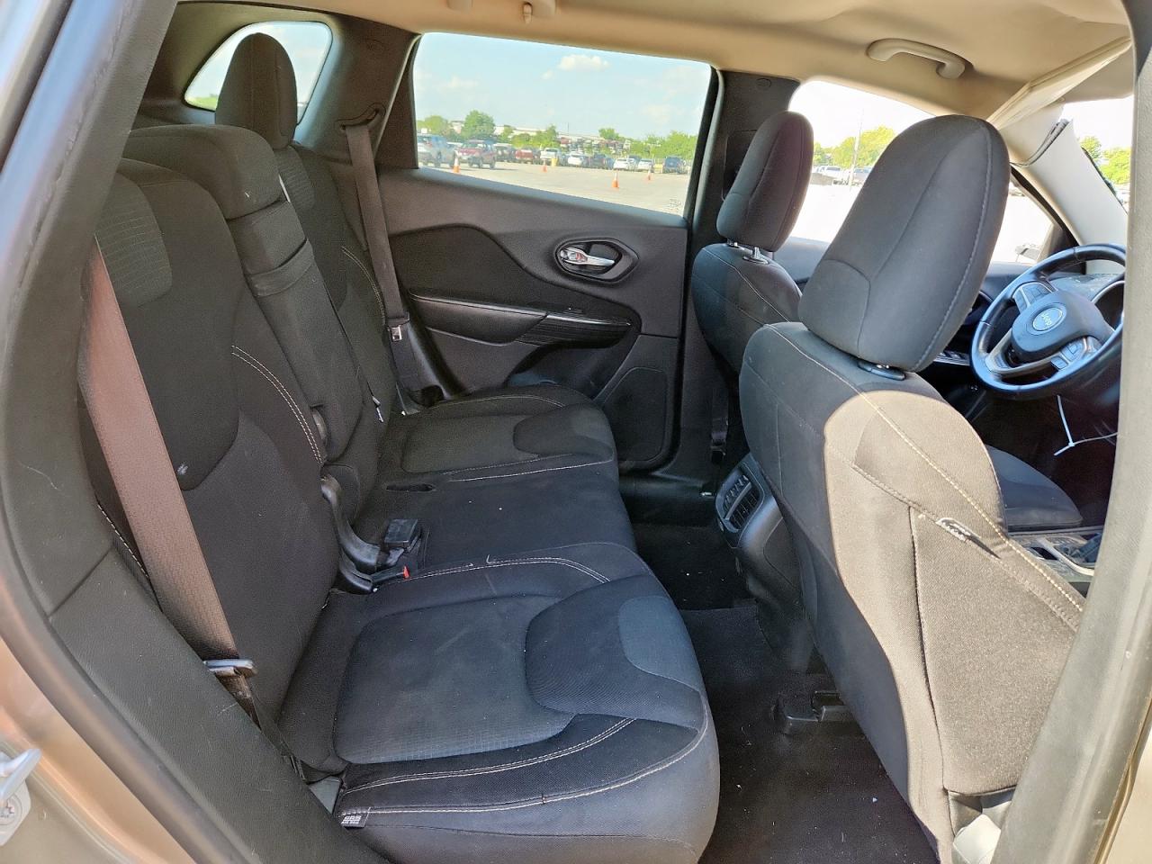 JEEP GRAND CHEROKEE LATITUDE