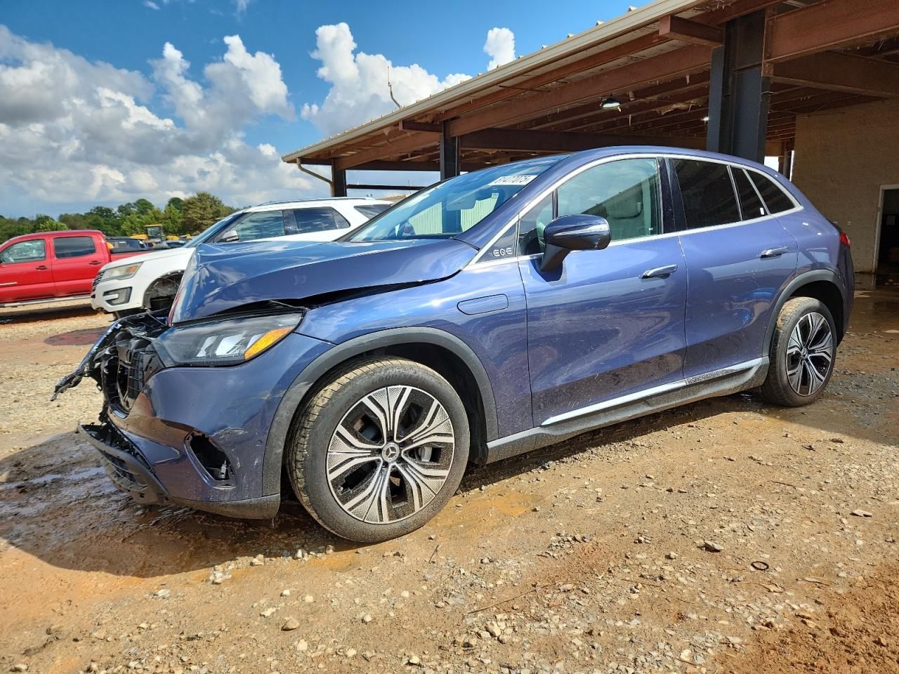 MERCEDES-BENZ EQE SUV 350+