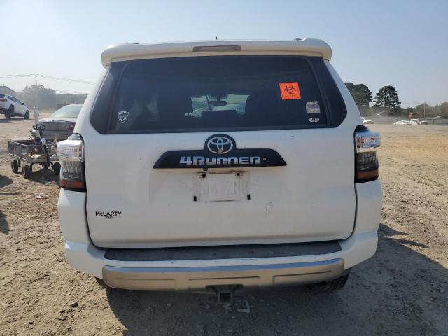 2019 TOYOTA 4RUNNER SR - JTEBU5JR8K5685096