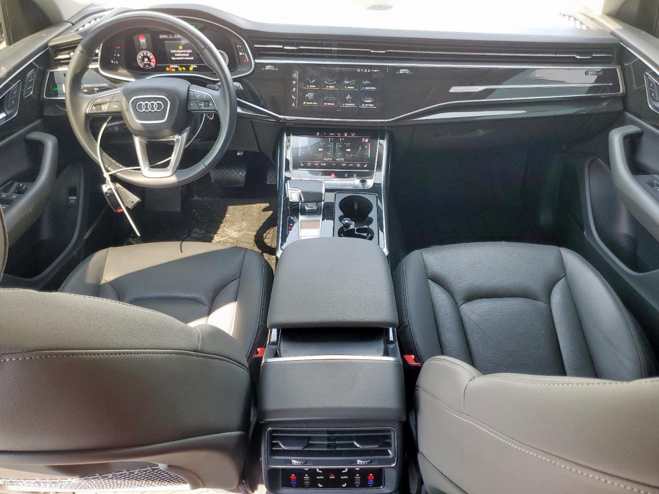 AUDI Q8 PRESTIGE S-LINE