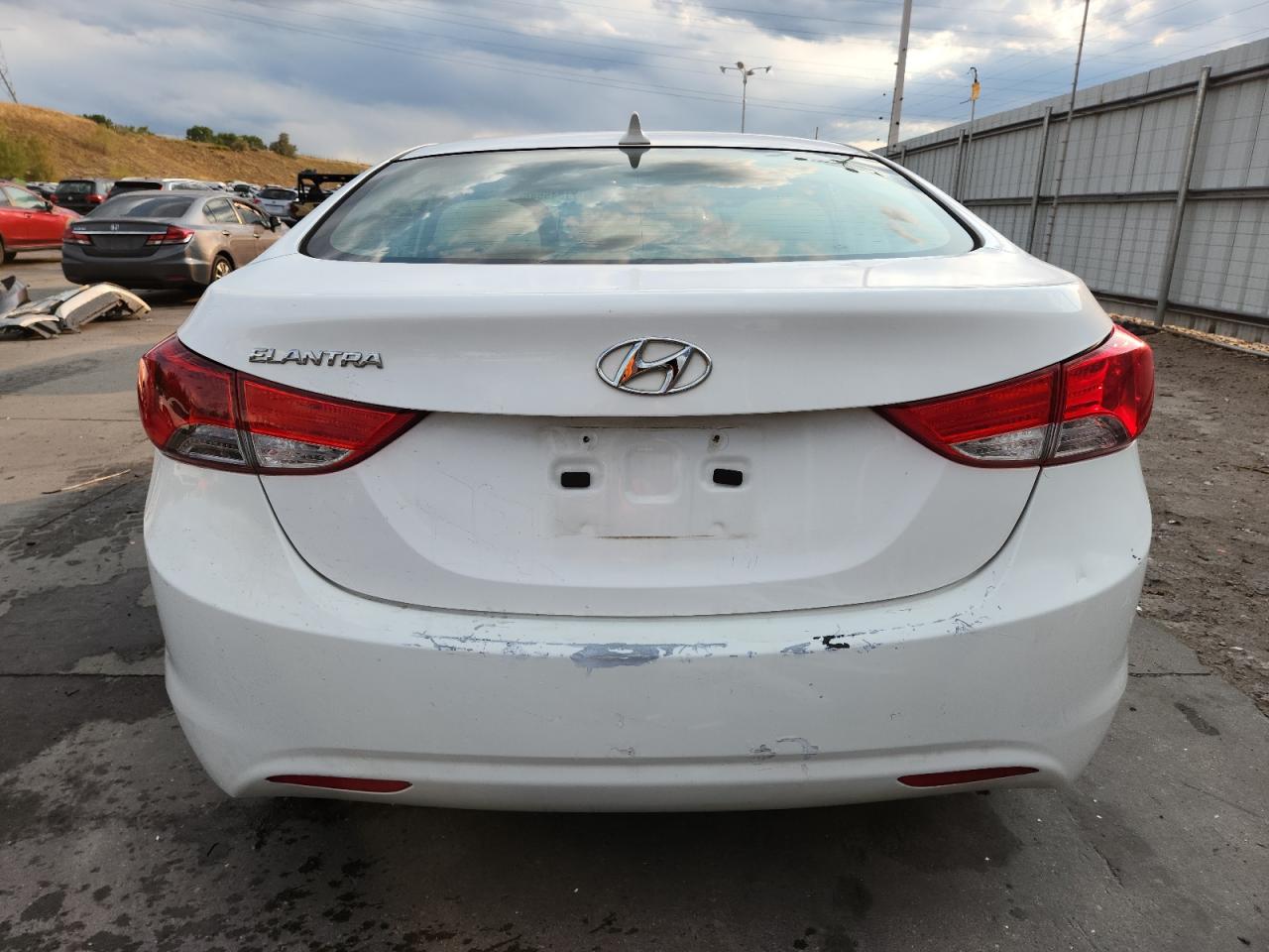 HYUNDAI ELANTRA GLS