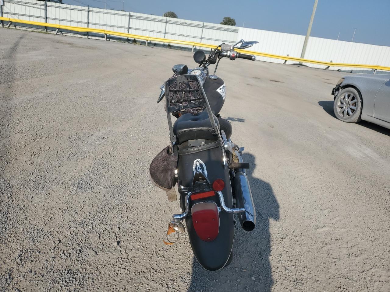 Lot #3302823895 2001 YAMAHA XVS65 BASE