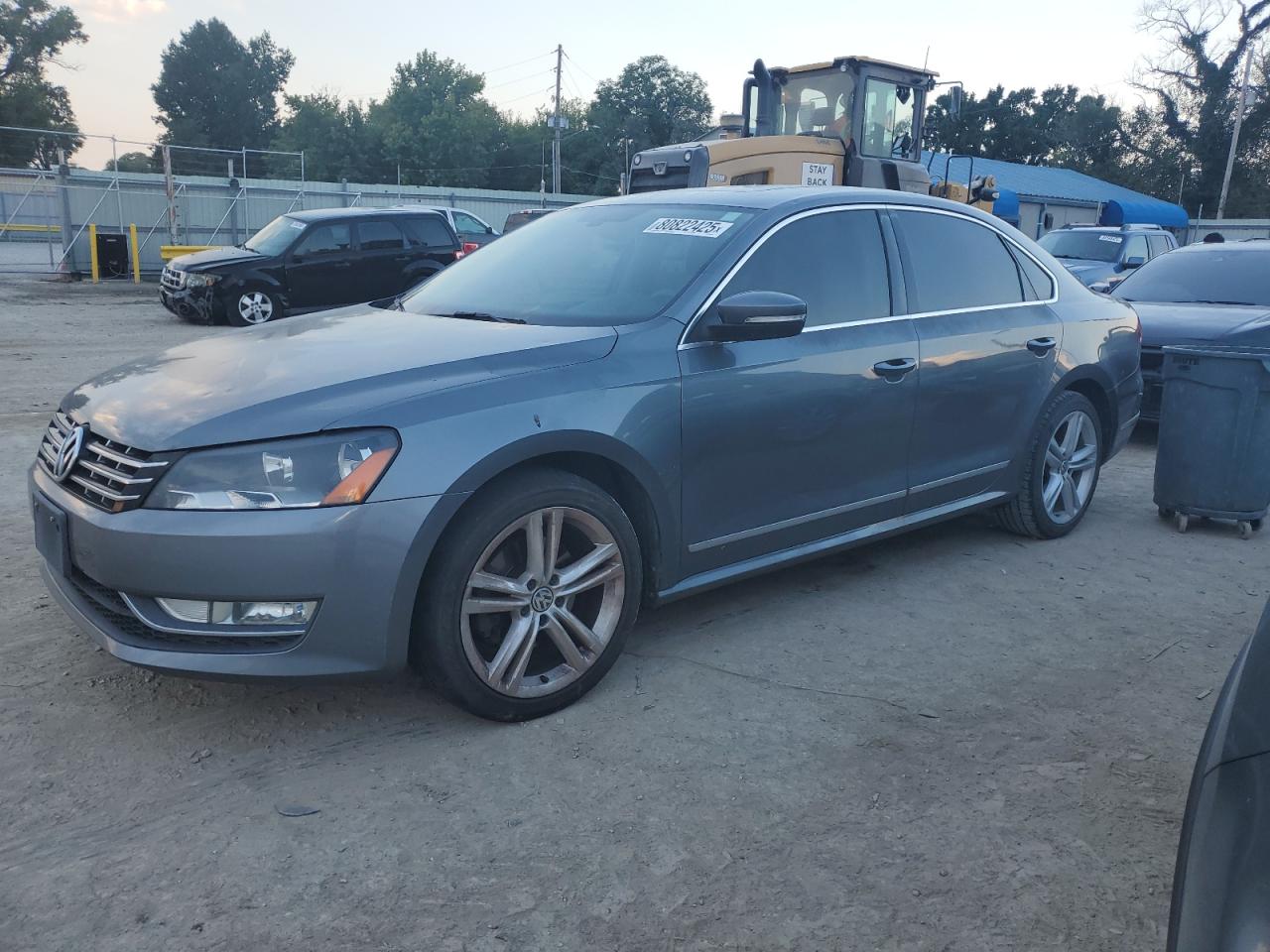 Lot #3281750887 2013 VOLKSWAGEN PASSAT SEL
