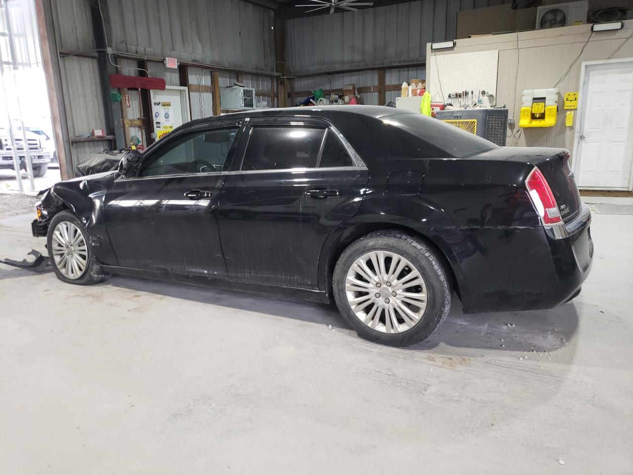 CHRYSLER 300