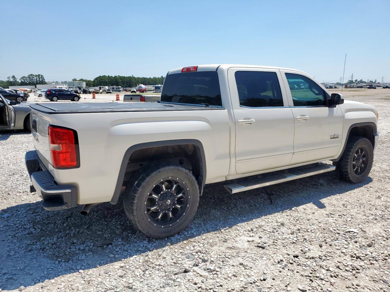 GMC SIERRA C1500 SLE