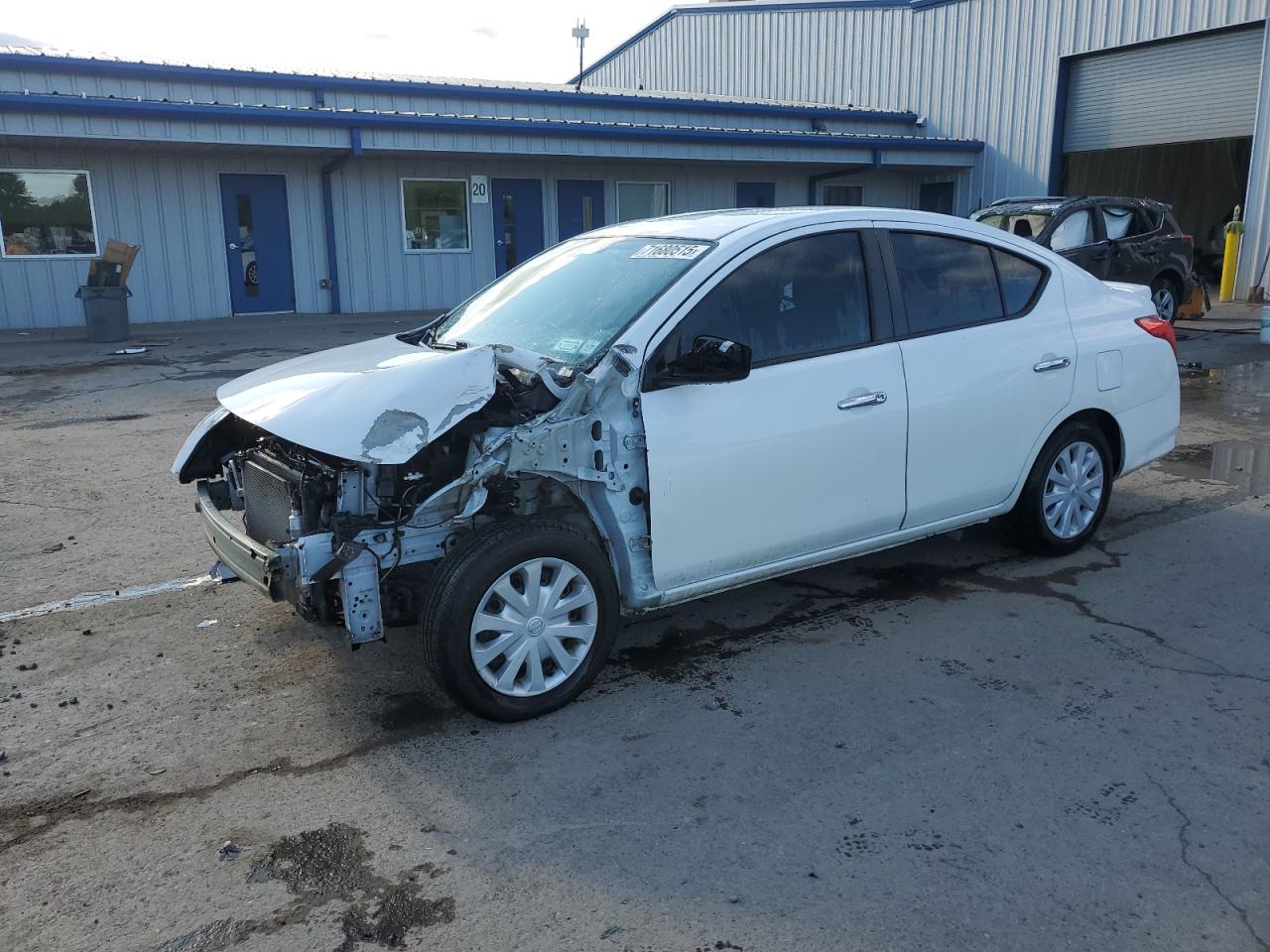 NISSAN VERSA S
